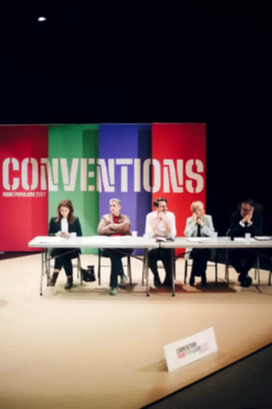 Gauche : société civile oscille entre colère et découragement