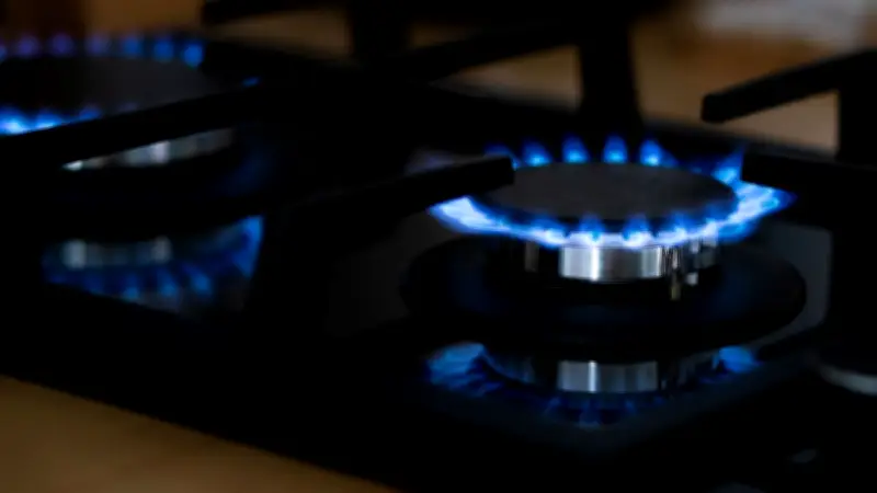 Gaz +15,4%, frais de séjour : ce qui augmente au 1er mai