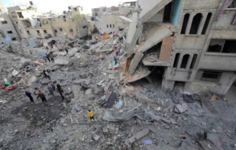 Gaza : sept morts dans des frappes israéliennes, cessez-le-feu menacé