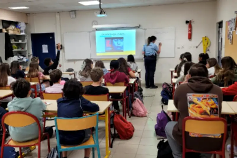 Gendarmes et joueurs du RCT unis contre le harcèlement scolaire