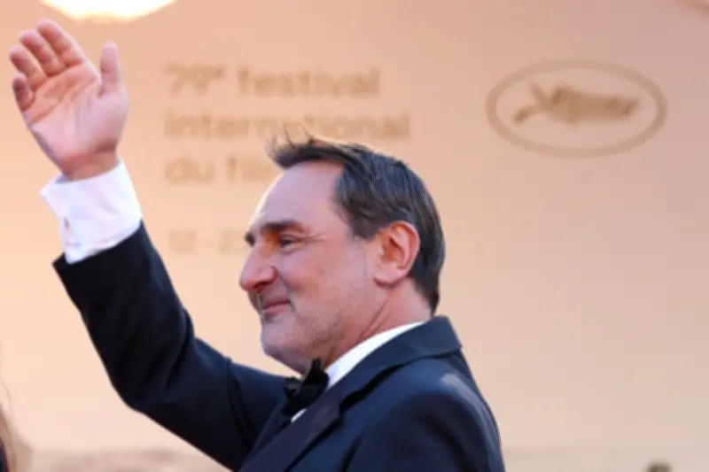 Gilles Lellouche se régale dans "La Vénus électrique" à Cannes