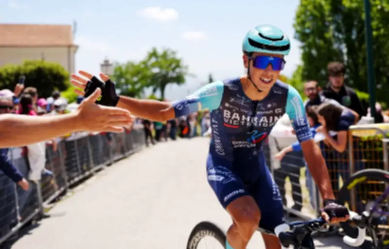 Giro 2026 : Arrieta remporte la 5e étape après une fin de course rocambolesque