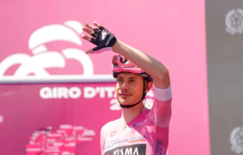 Giro : Jonas Vingegaard remporte la 16e étape en solitaire