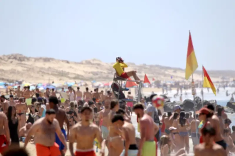 Gironde : quatre noyades en avant-saison, la surveillance des plages en question