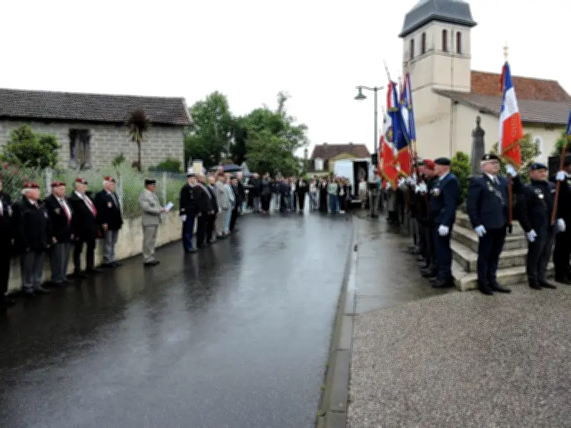 Hommage au héros d'Indochine Roger Vandenberghe à Castillon-d'Arthez