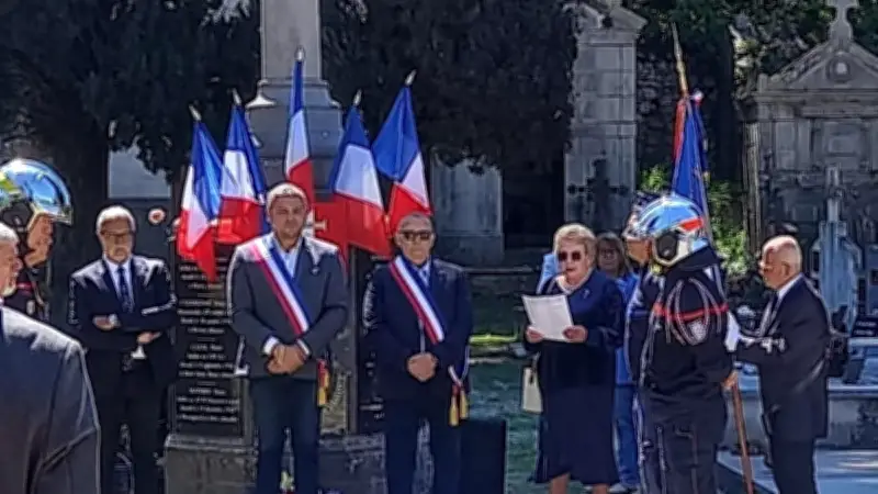 Hommage aux combattants du 8 mai à Laroque