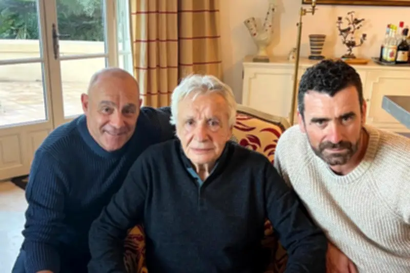 Hommage à Fernand Sardou : tournoi de pétanque à Bormes avec Michel Sardou