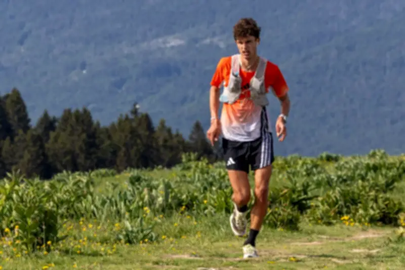 Hugo Deck remporte la Maxi Race à Annecy pour la deuxième fois