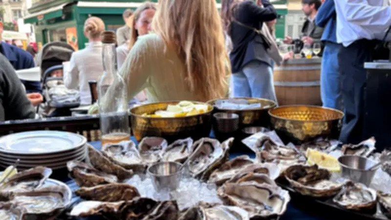 Huîtres à 1 euro à Paris : le pari gagnant pour démocratiser ce produit