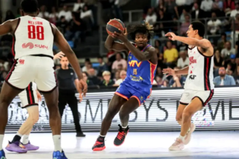 Hyères-Toulon bat Denain 96-78 et reste en vie pour les play-in d'Élite 2