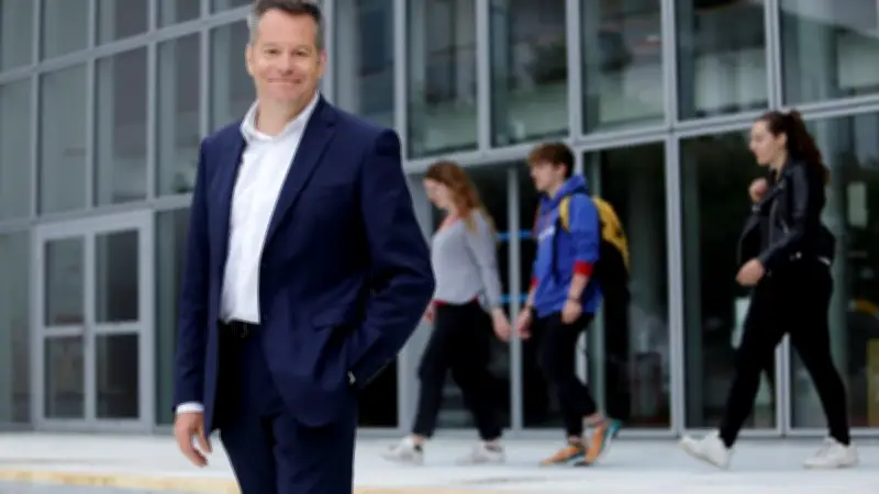 IA et data : comment les écoles de commerce forment les managers de demain
