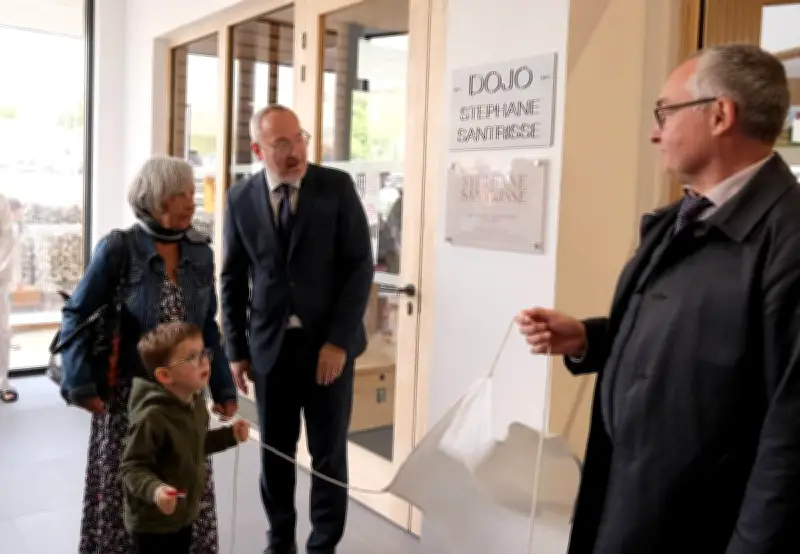 Inauguration de la Maison des arts martiaux de Saintes en hommage à Stéphane Santrisse