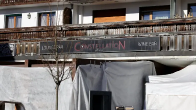 Incendie de Crans-Montana : un employé des constructions mis en cause