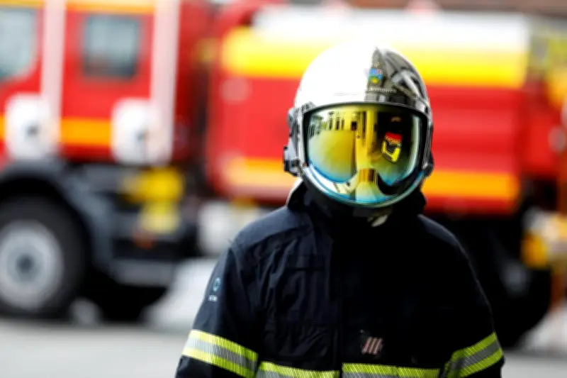 Incendie place du marché Draguignan : 30 pompiers mobilisés, habitants évacués