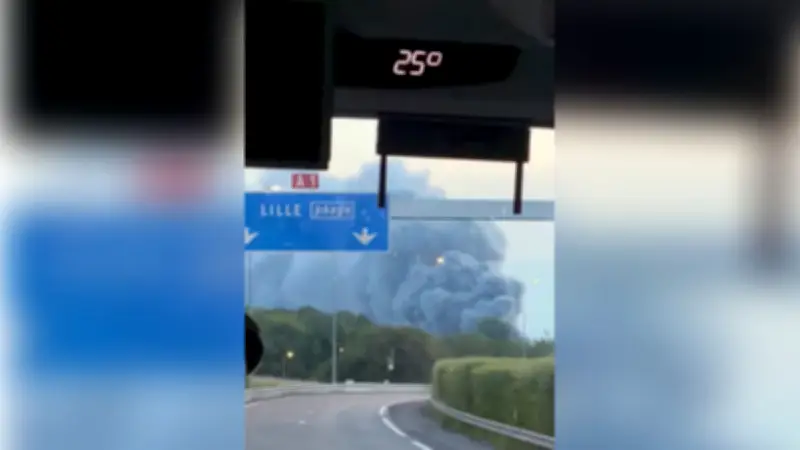 Incendie près de Roissy: 60 pompiers mobilisés, aucun blessé