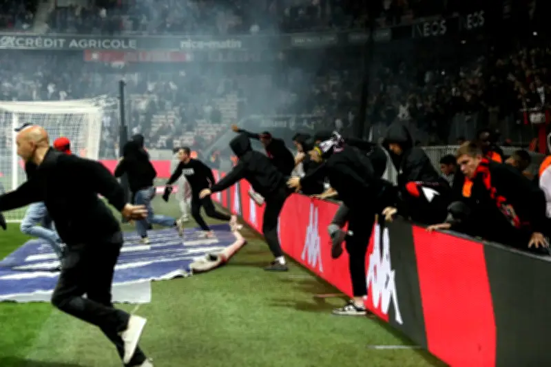 Incidents supporters : OGC Nice convoqué par la commission de discipline LFP