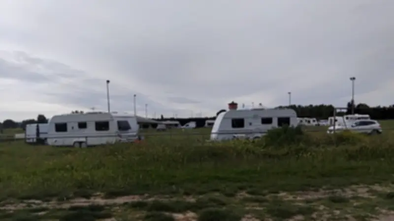 Installation illégale de caravanes aux portes de Nîmes