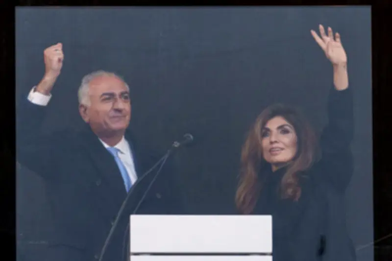 Iran : enquête sur les réseaux de soutien de Reza Pahlavi