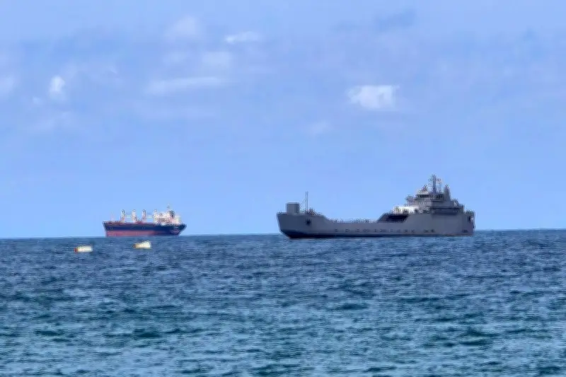 Itamar Ben Gvir publie une vidéo de militants de la flottille pour Gaza agenouillés