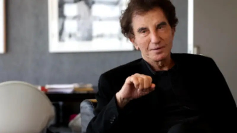 Jack Lang poussé vers la sortie : les mauvaises habitudes d'un ministre déchu