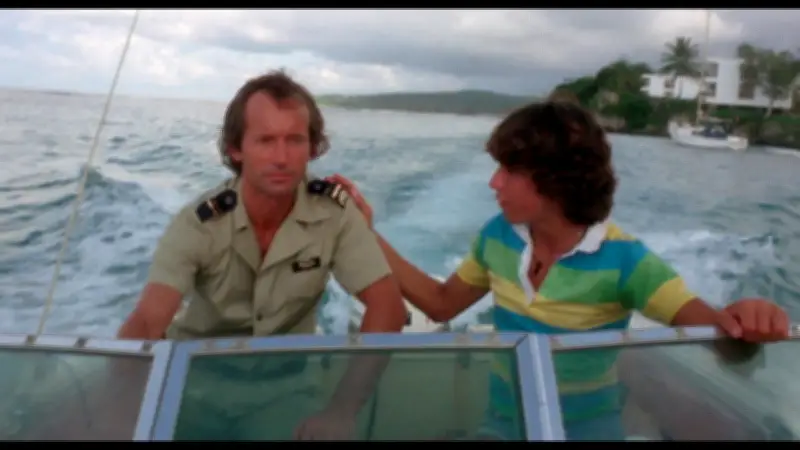 James Cameron et le tournage chaotique de Piranha 2 : Les Tueurs volants