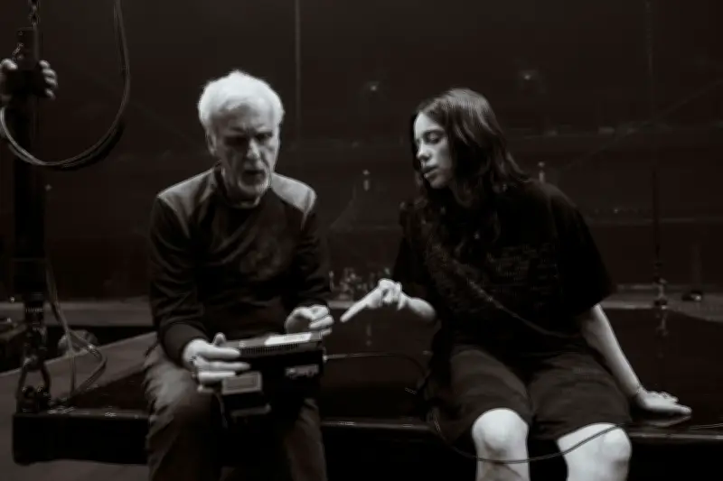 James Cameron filme Billie Eilish en concert 3D : une expérience immersive