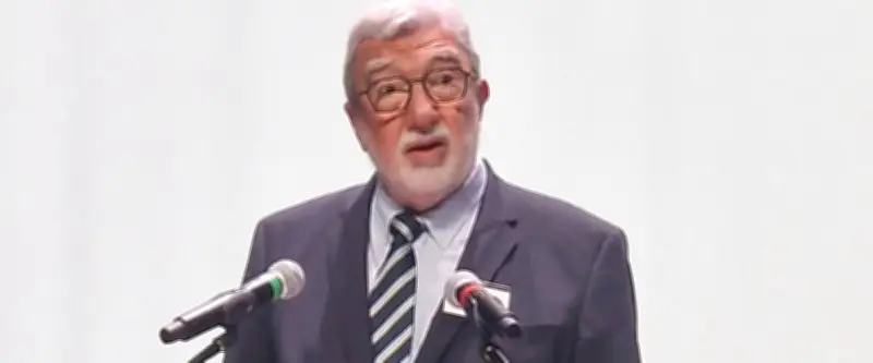 Jean-Marc Calvet réélu président des maires de l'Aveyron