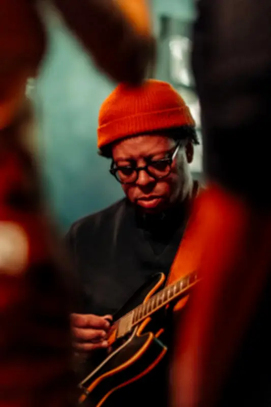 Jeff Parker : un chef de cordes pour "Happy Today"
