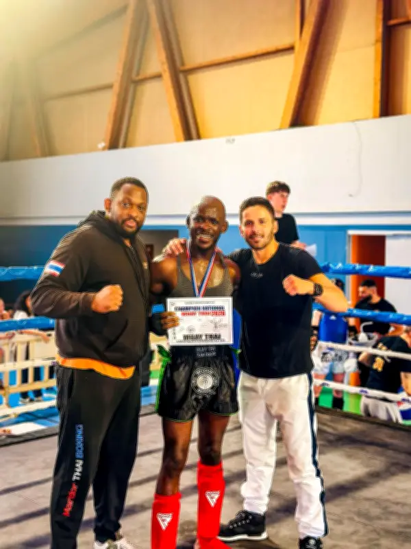 Jeffrey Moumboghou, champion de France de boxe thaï à Créteil
