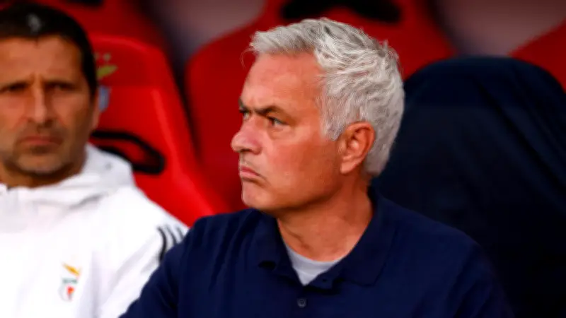 José Mourinho dément tout contact avec le Real Madrid