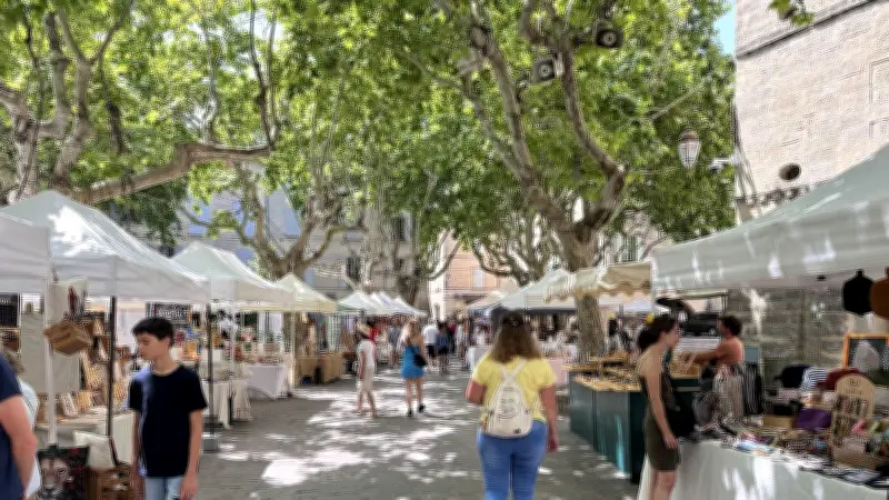 Journée des créateurs ce dimanche place aux Herbes à Uzès