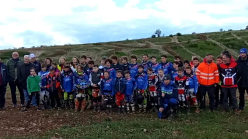 Journée Kid'Mania : les jeunes motards en piste à Massegros
