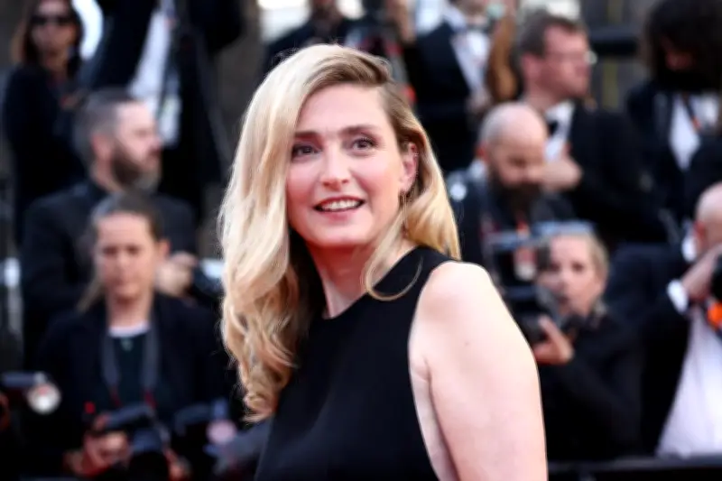 Julie Gayet à Cannes : amour du cinéma, féminisme et dialogue