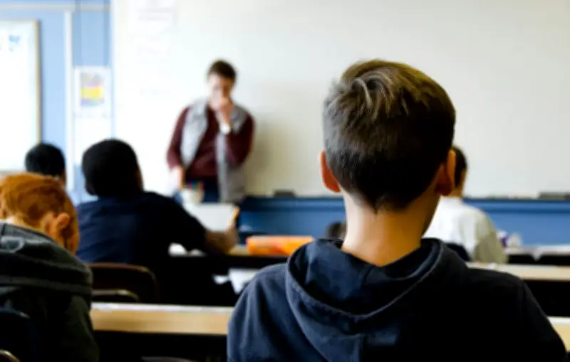 Justice : l'État condamné à remplacer une prof absente en Val-de-Marne