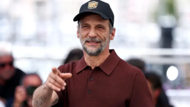 Kassovitz : "Aucun cinéaste censuré par Canal +" après tribune anti-Bolloré