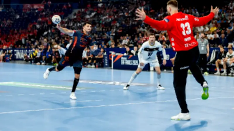 Kiel bat Montpellier 29-28 : le duel de gardiens tourne en faveur d'Andreas Wolff
