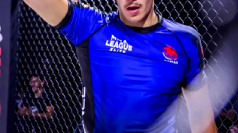 KO spectaculaire en 1 min 30 : Samuel Gotti enflamme le MMA League