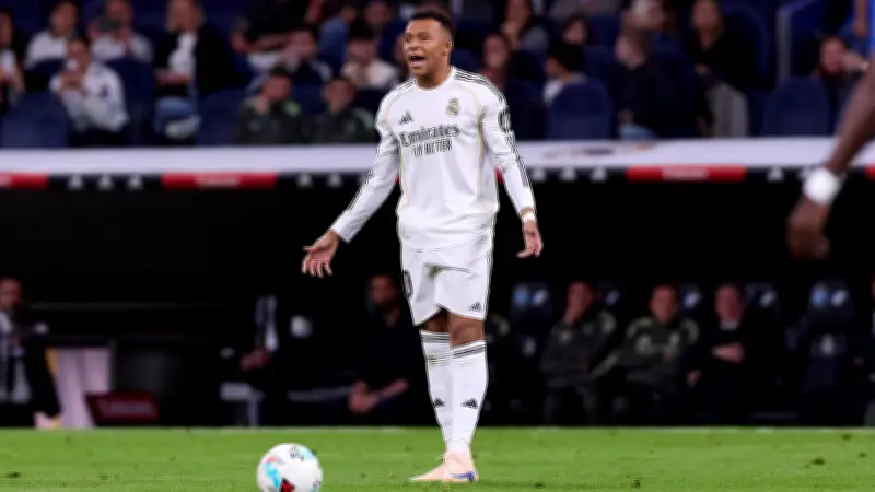 Kylian Mbappé répond aux critiques sur son voyage en Sardaigne