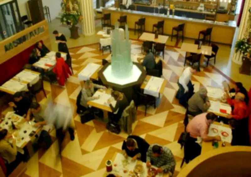 La brasserie de l'Atrium de Dax renaît sous le nom Les Tarbelles
