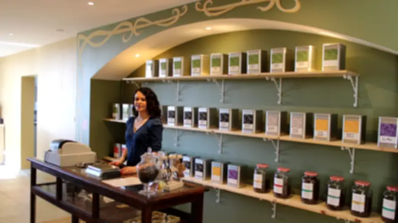 La Déesse : un salon de thé et atelier de parfum unique à Pont-Saint-Esprit