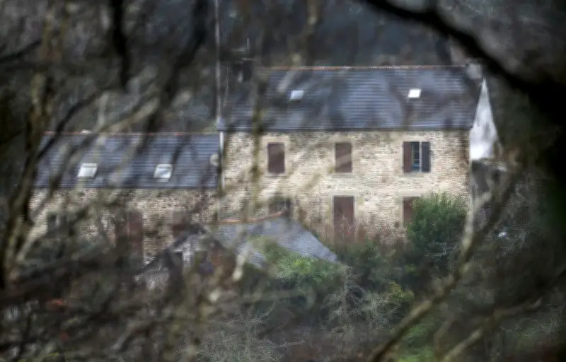 La ferme de l'horreur de l'affaire Troadec ravagée par un incendie criminel