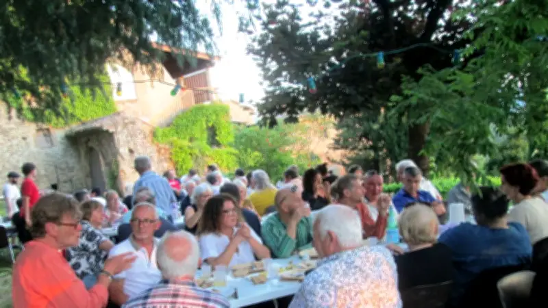 La Fête du Pain à Castillon évolue avec les Enfarinés