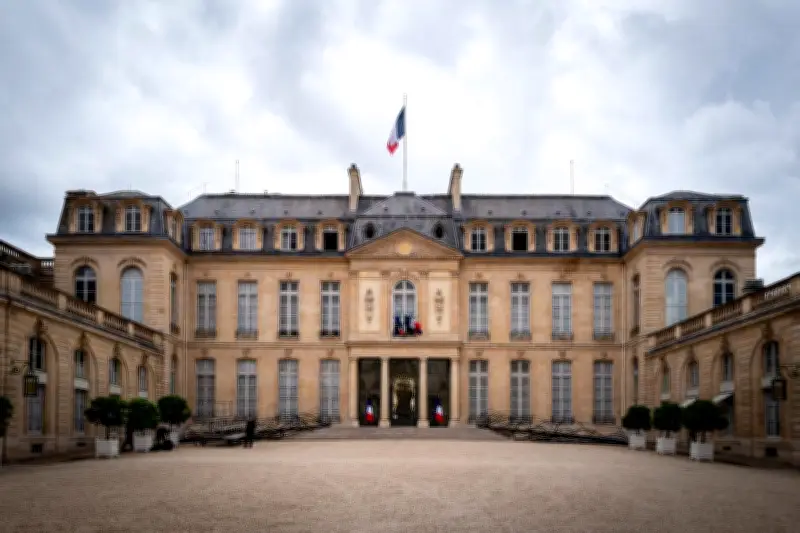 La gauche doit en finir avec la monarchie présidentielle