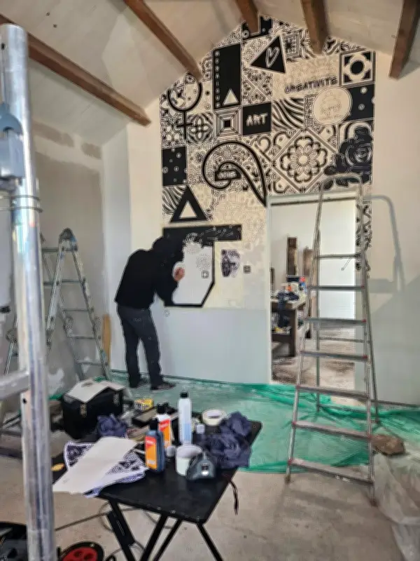 La mosaïste Lidia Faustino s'installe à la Baudissière avec Syndrom Art