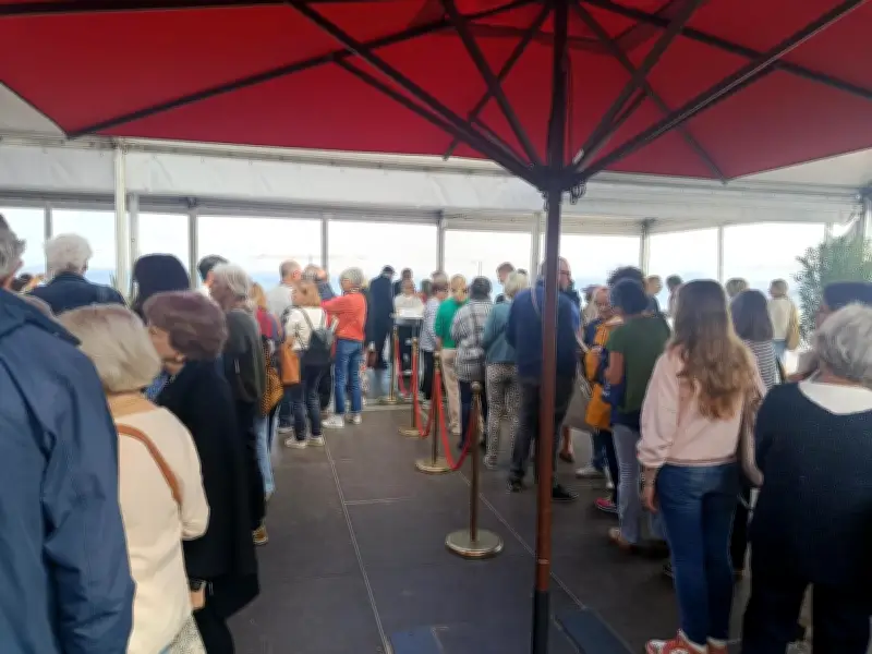 La Plage aux écrivains d'Arcachon attire toujours la foule