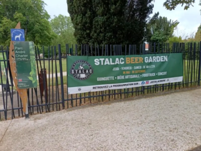 Lagord : polémique autour du Stalac beer garden dans le parc Charier