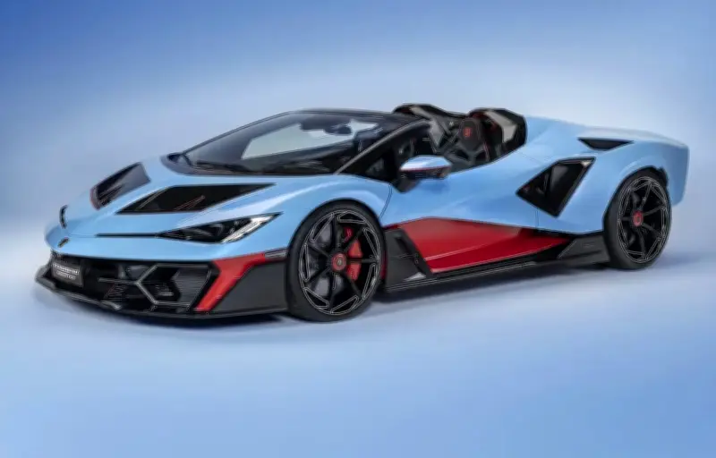 Lamborghini Fenomeno Roadster : 15 exemplaires à 5 millions d'euros