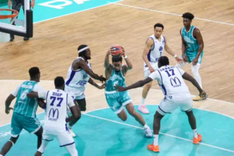Élan Béarnais : invincible à domicile avant les playoffs