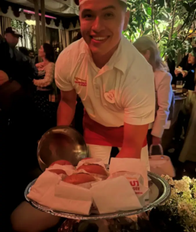 Le burger, nouveau symbole de luxe chez Dior au Château Marmont