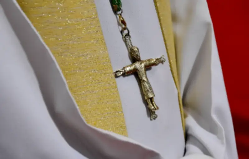 Le faux prêtre du calendrier romain avoue n'avoir jamais été religieux